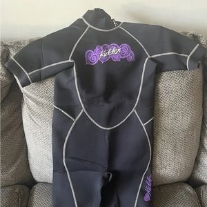 Kidder Junior Wetsuit—NWT—NEW WITH TAGS—Size 10
